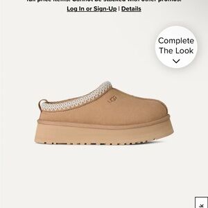 UGG Tazz II in color Sand.  Minimal wear size 9